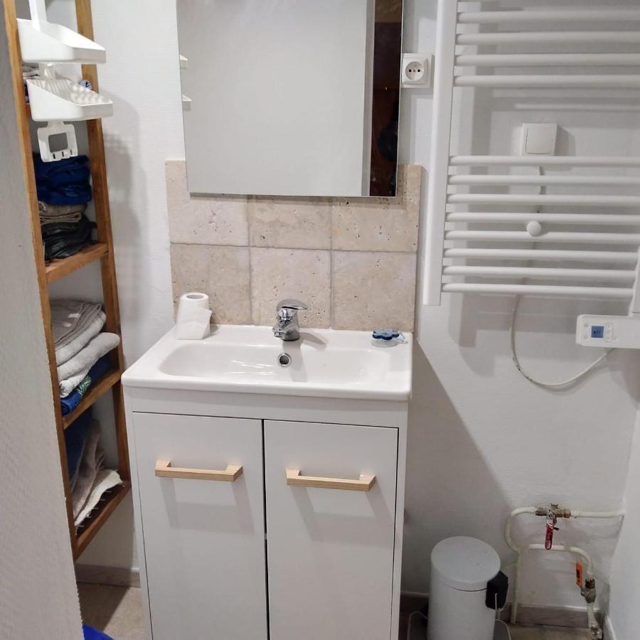 Maisonnette De Charme Climatisee La Machine ภายนอก รูปภาพ
